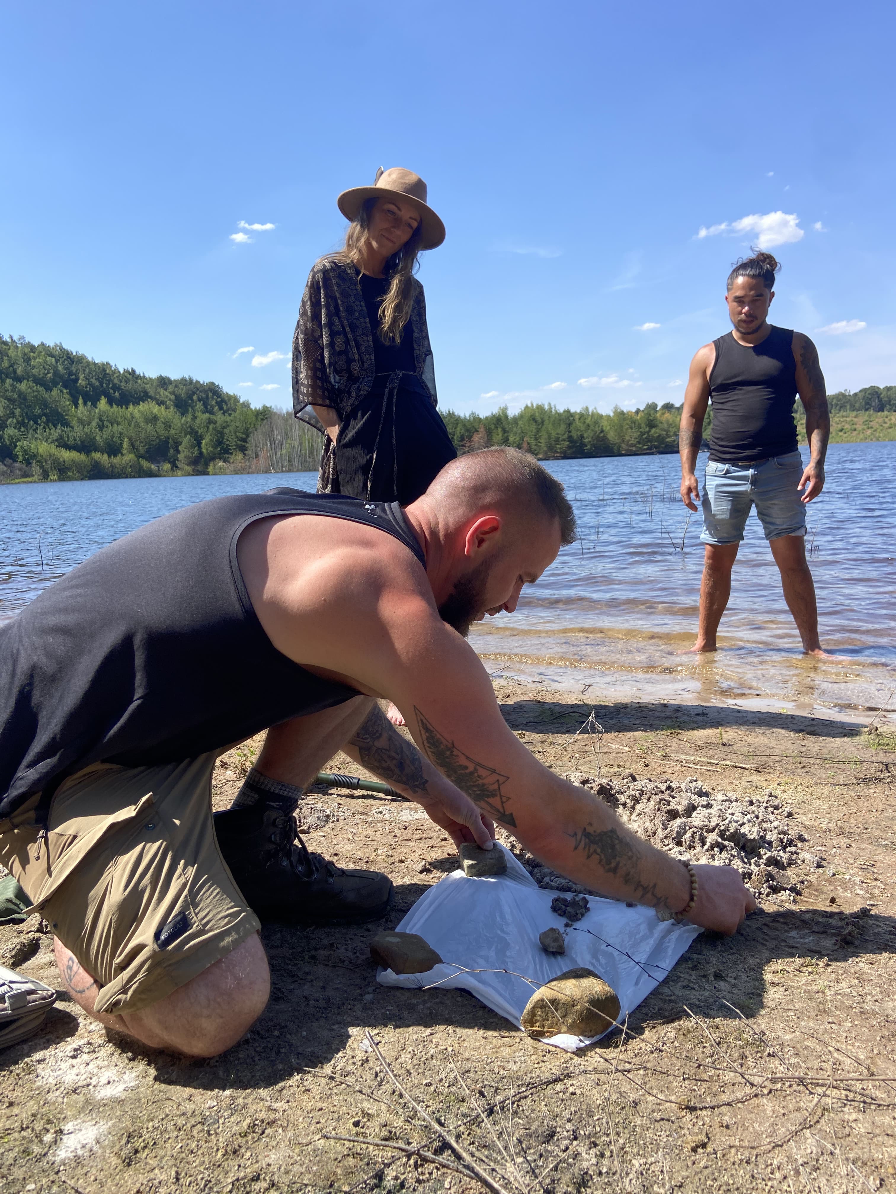 Reconnect Outdoors — Hikes, Survival Trails & Bushcraft Courses — photo 4